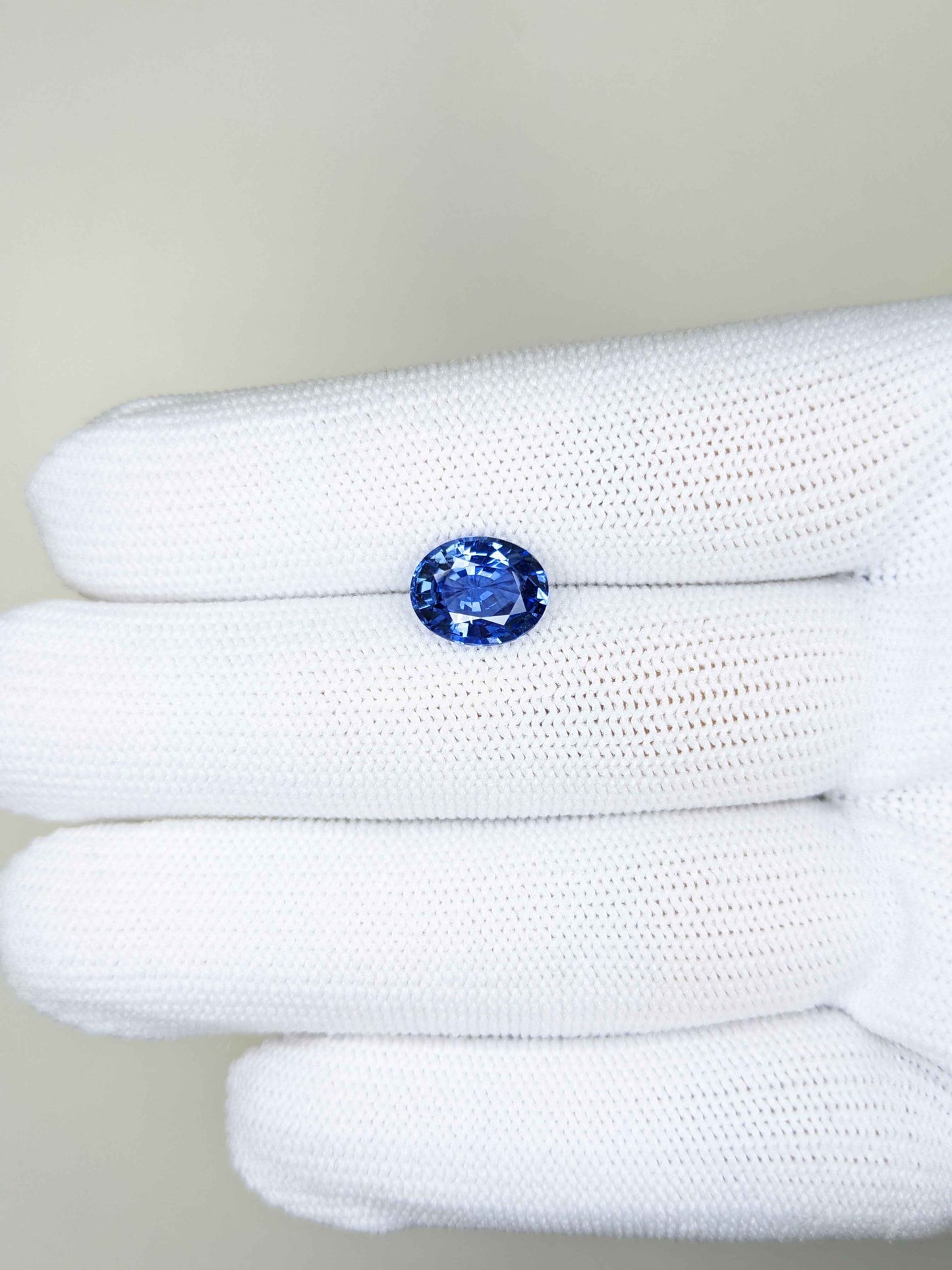 3.10 Carat Oval Cut No Heat Blue Sapphire Loose Gemstone On Hand