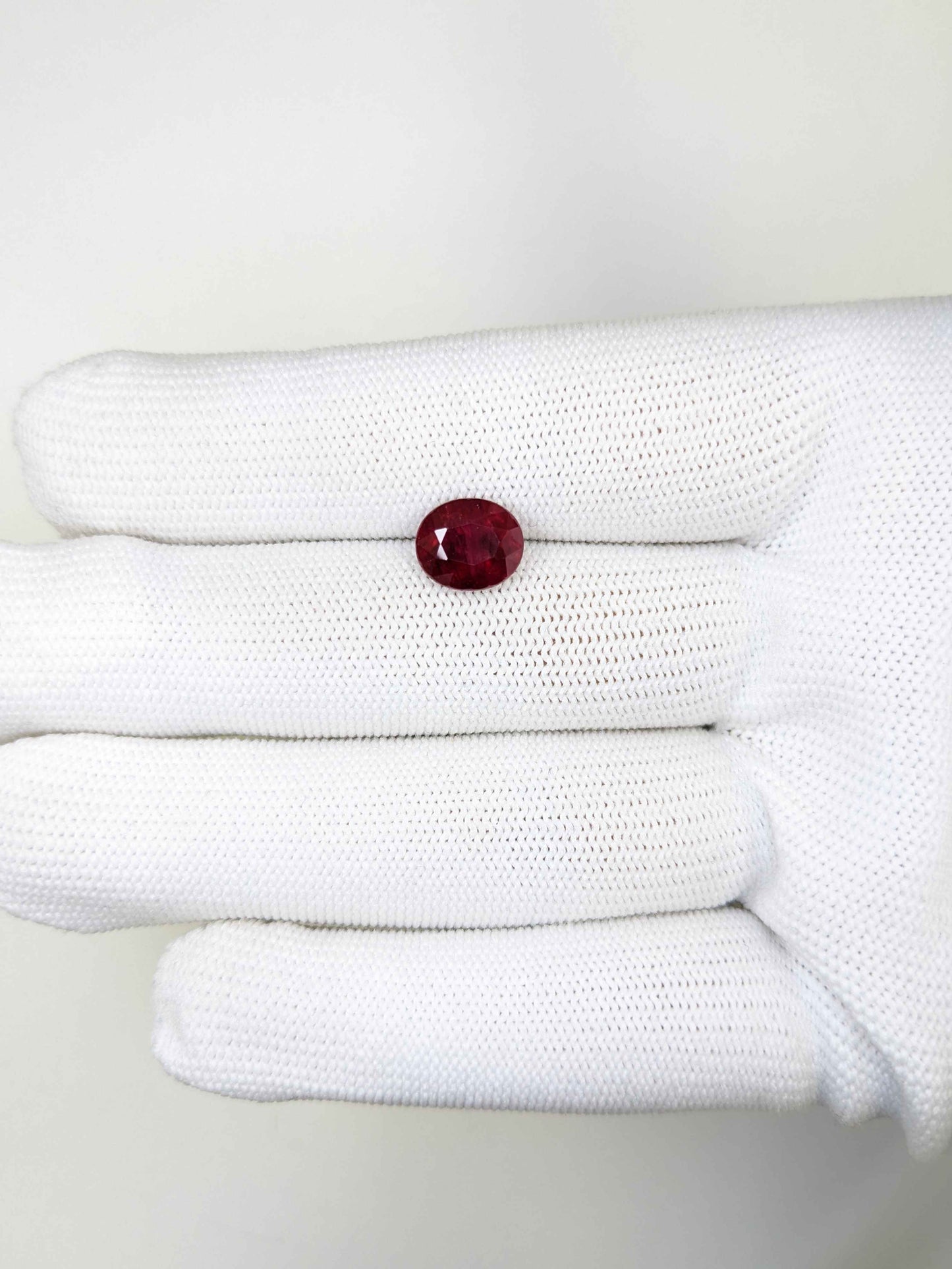 3.58 Carats Oval Cut Heat Red Ruby Loose Gemstone on hand