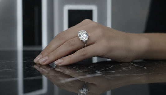 The Ultimate Guide to Oval Cut Engagement Rings: A Luxury Buying Perspective for 2026