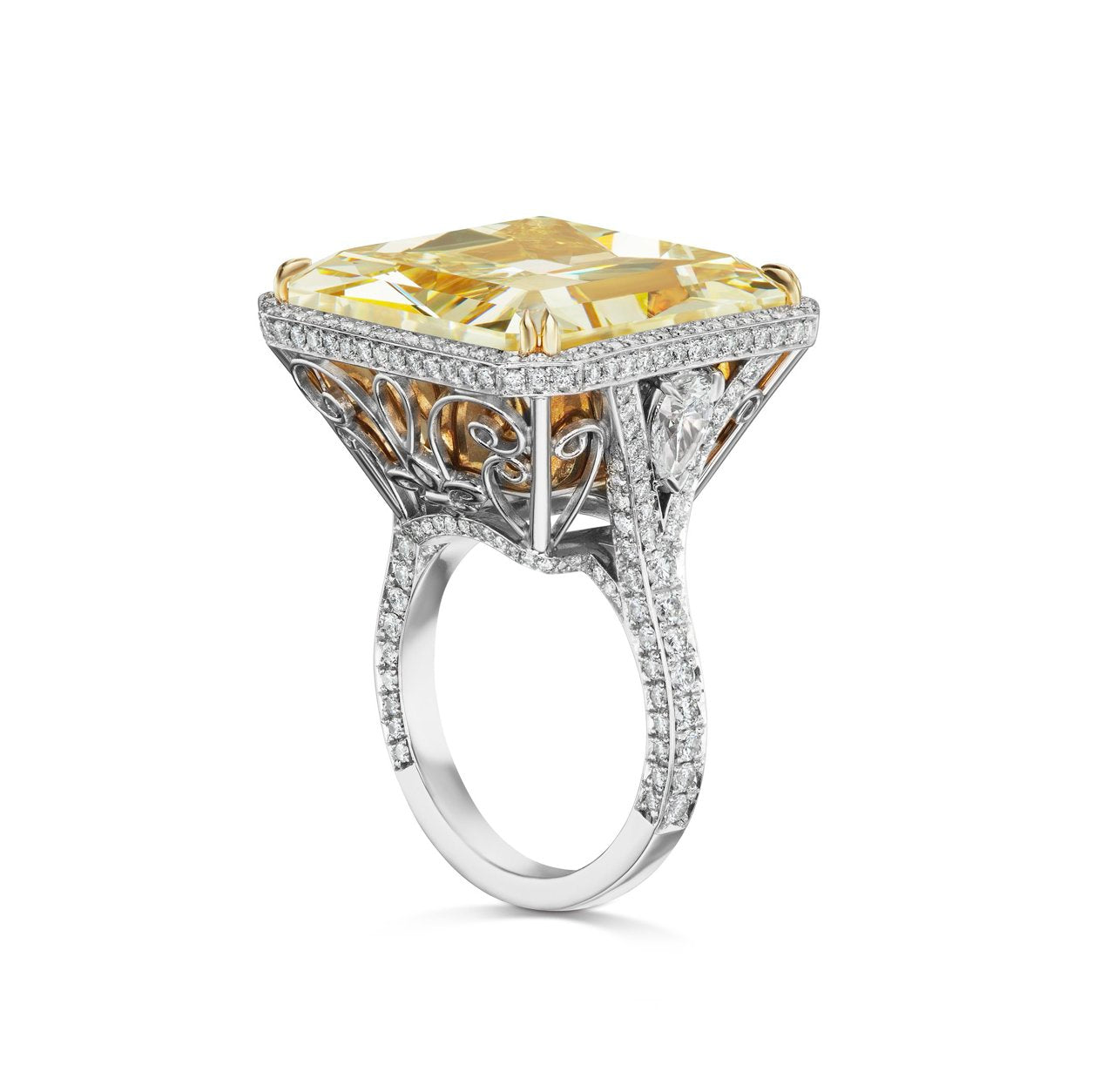 Yellow Diamond High Jewelry