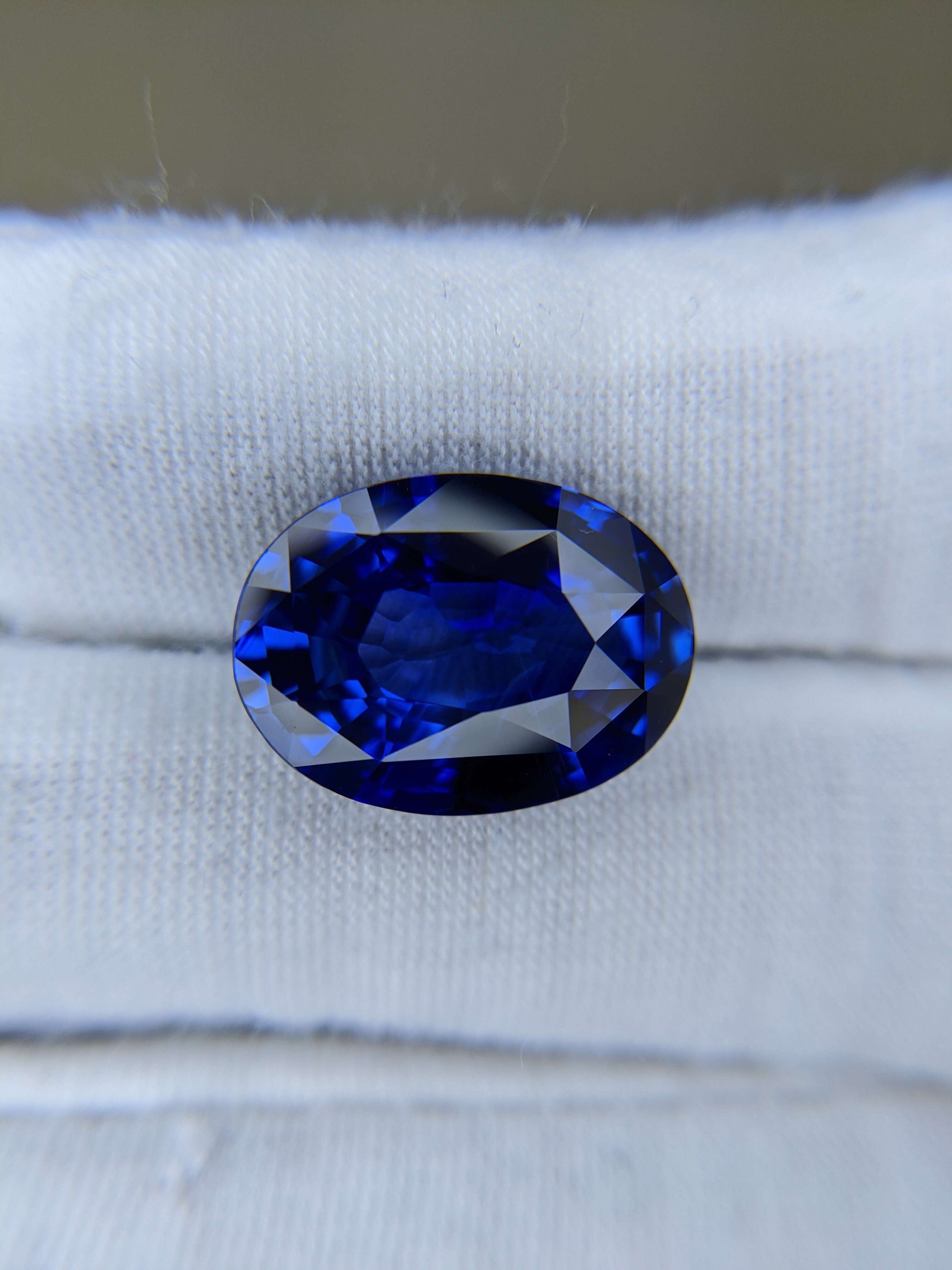 16.48 Carat Oval Cut Heat Royal Blue Sapphire Loose Gemstone GIA Certified
