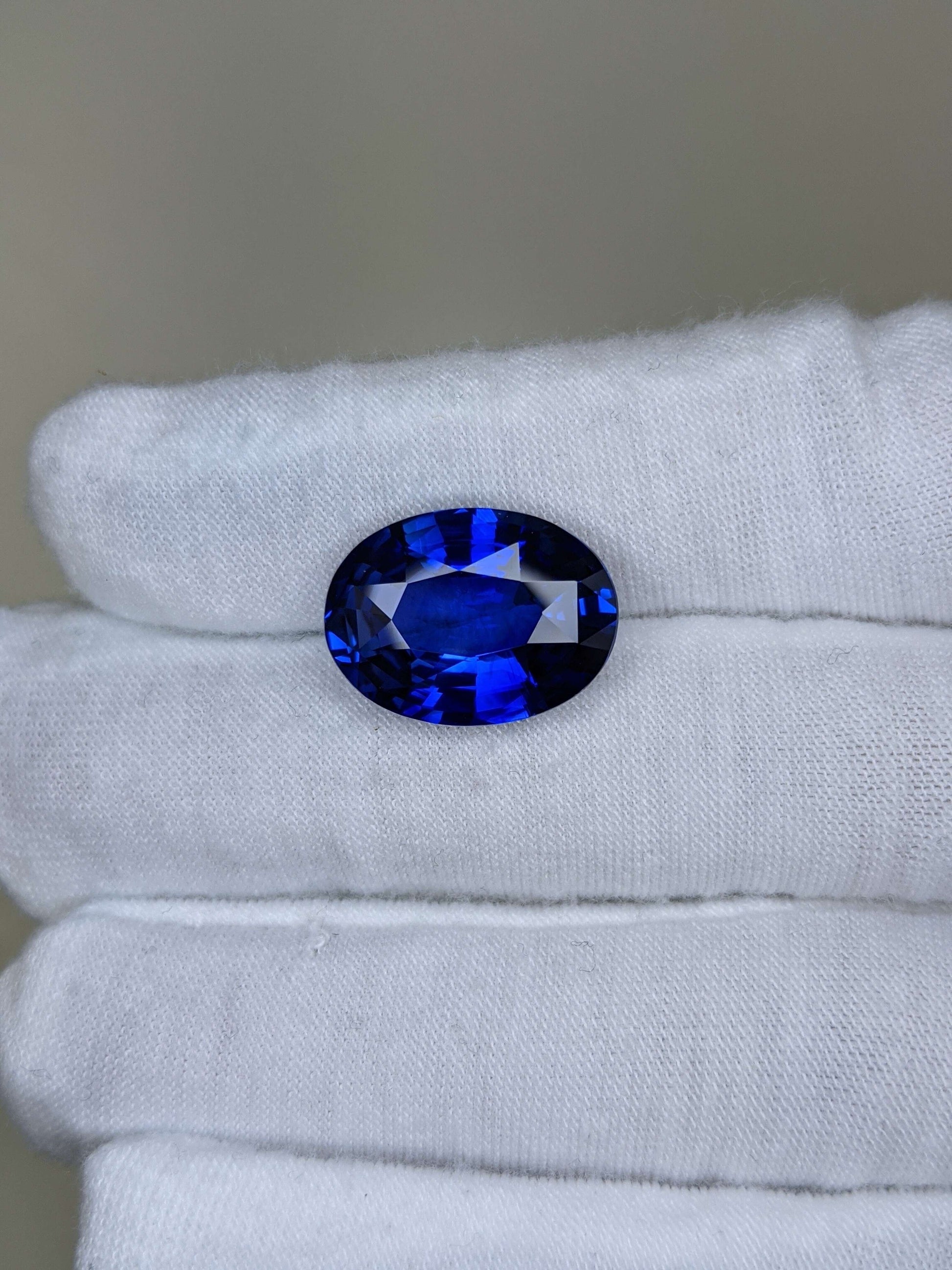 16.48 Carat Oval Cut Heat Royal Blue Sapphire Loose Gemstone GIA Certified On Hand
