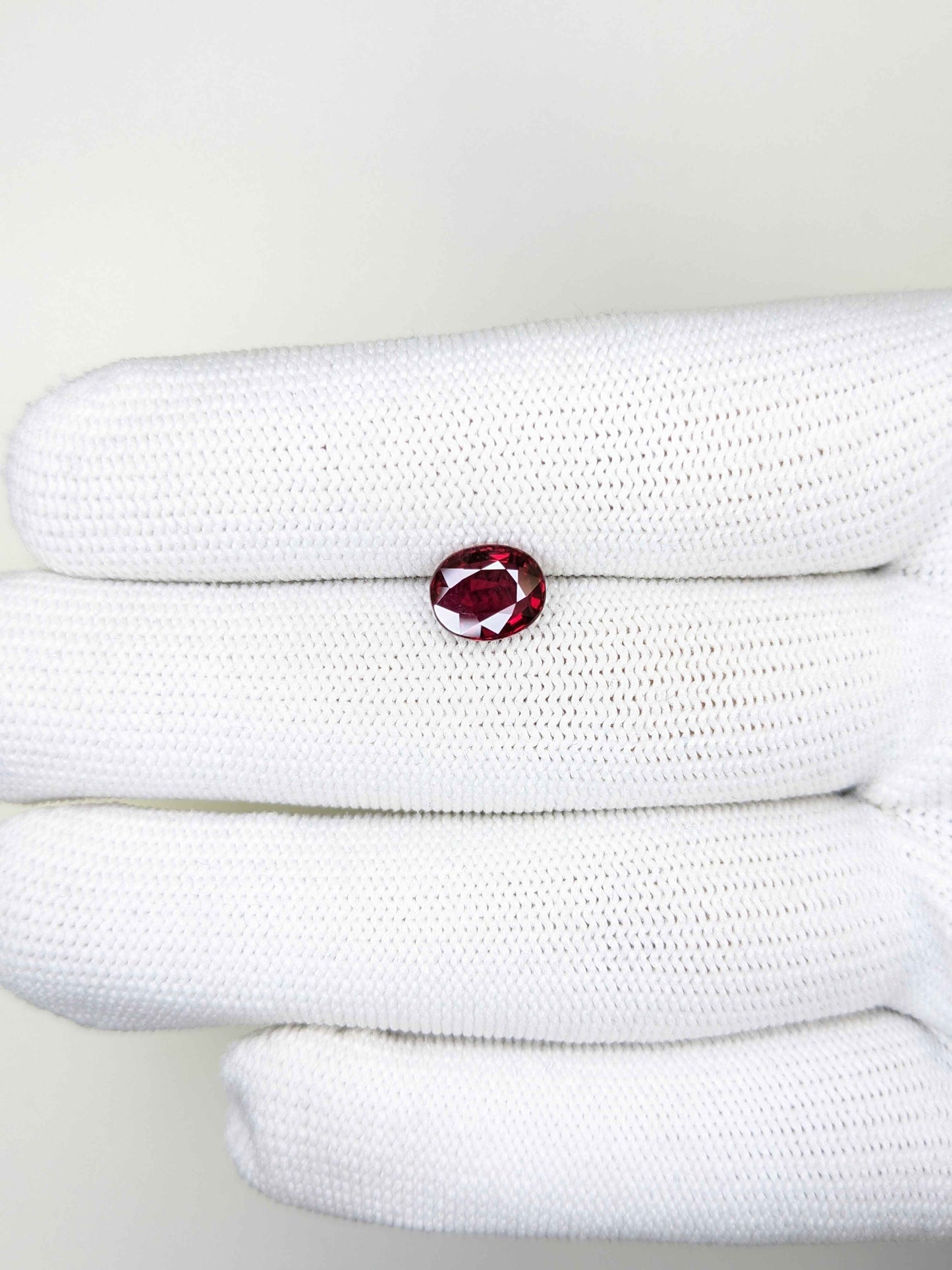 2.02 Carats Oval Cut Heat Vivid Red Ruby Loose Gemstone Bellerophon On Hand