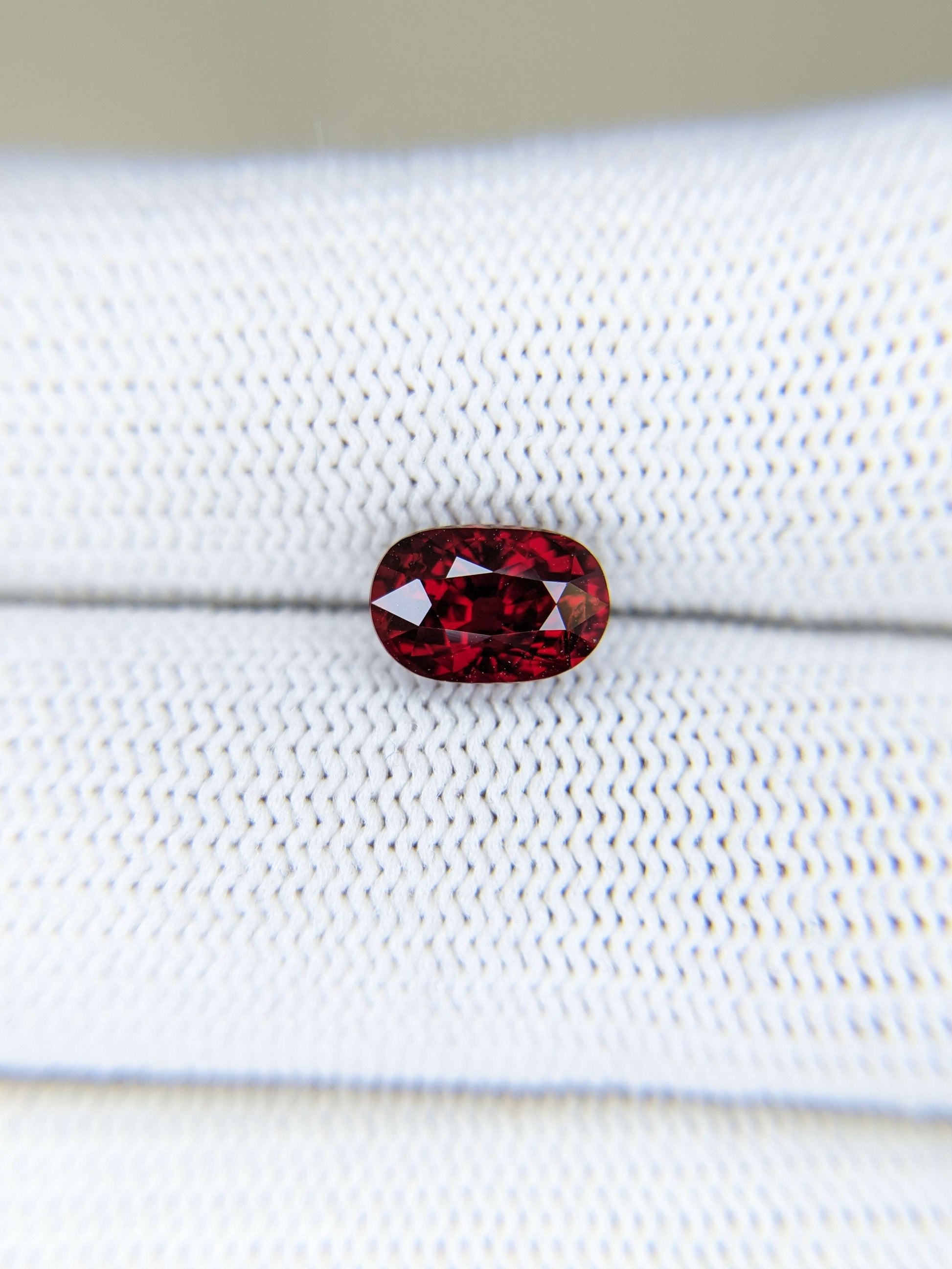 2.05 Carats Oval Cut Heat Red Ruby Loose Gemstone Bellerophon