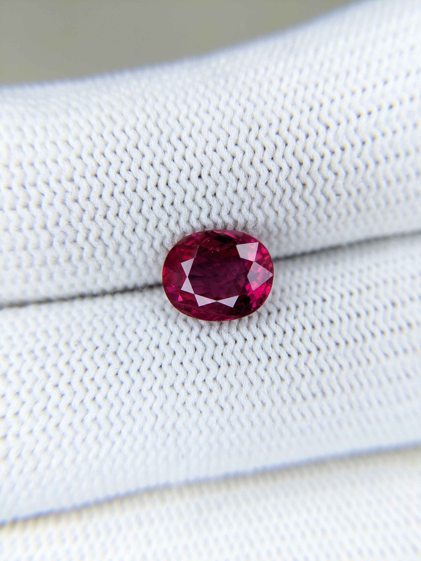 2.06 Carats Oval Cut Heat Red Ruby Loose Gemstone 