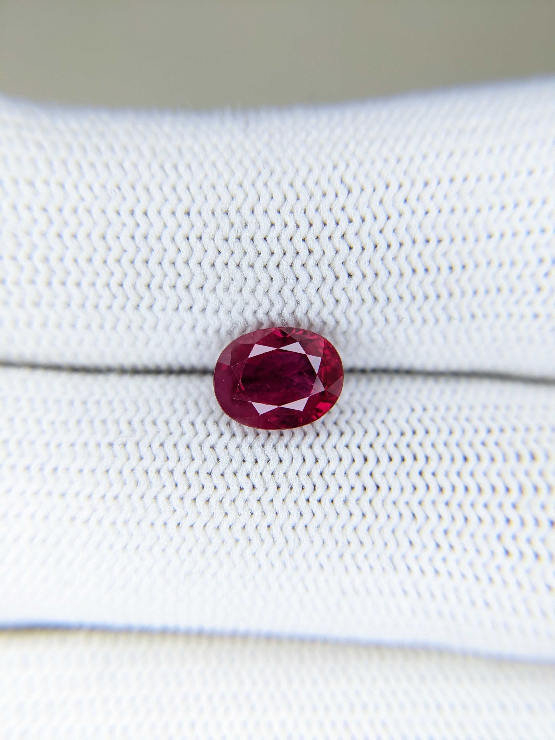2.07 Carats Oval Cut Heat Red Ruby Loose Gemstone