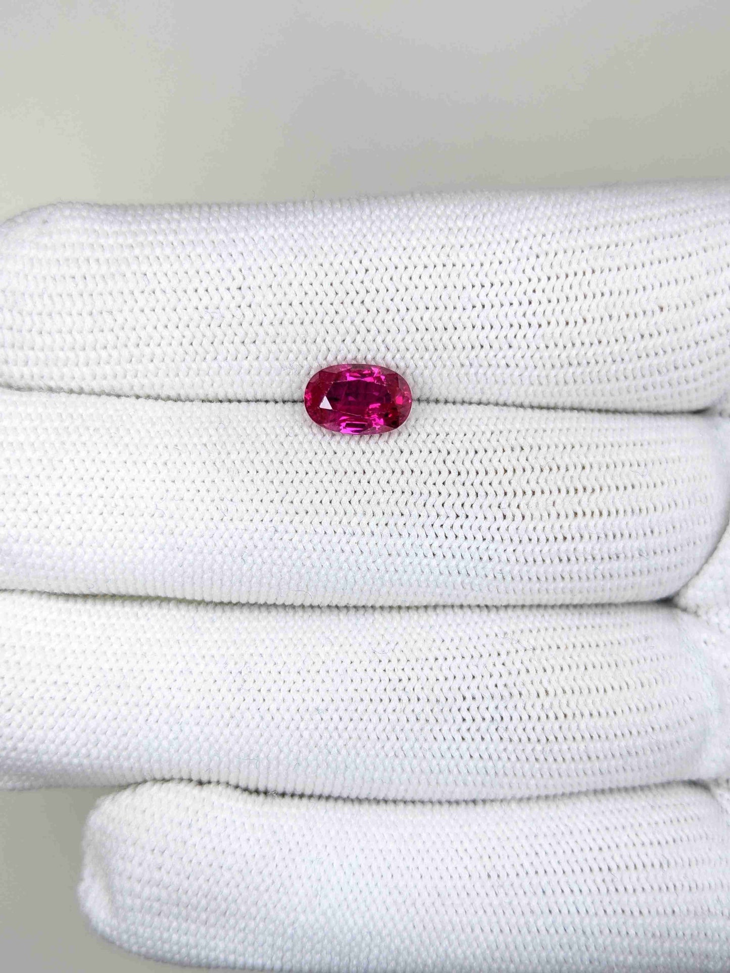 2.13 Carats Oval Cut Heat Red Ruby Loose Gemstone on hand