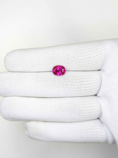 2.37 Carats Oval Cut Heat Red Ruby Loose Gemstone on hand