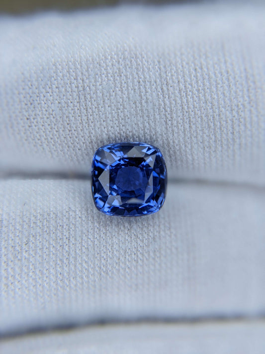 3.03 Carat Cushion Cut No Heat Medium Blue Sapphire Loose Gemstone GIA Certified