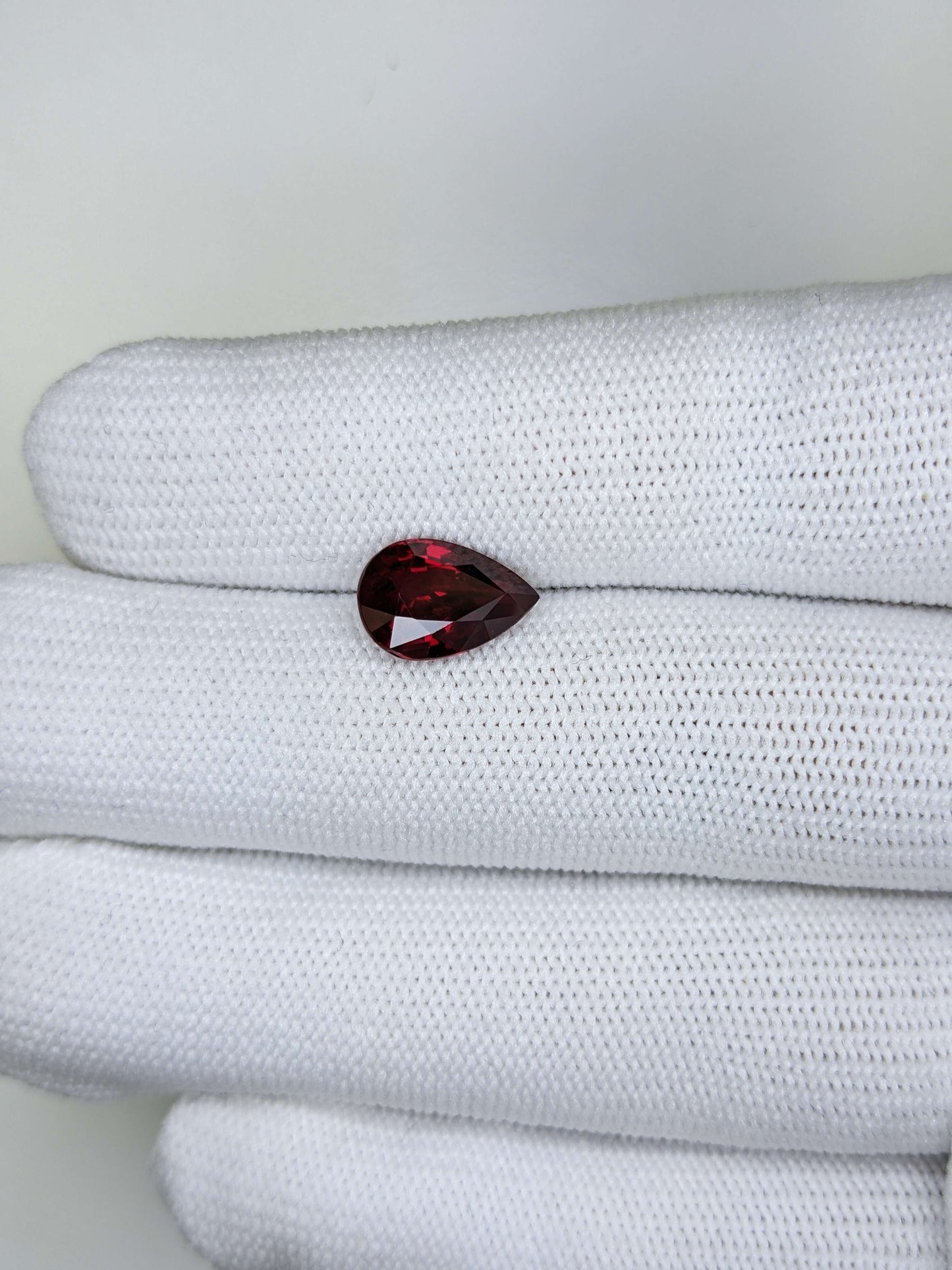 3.09 Carats Pear Cut Heat Pigeon Blood Red Ruby Loose Gemstone TIGL On Hand 2