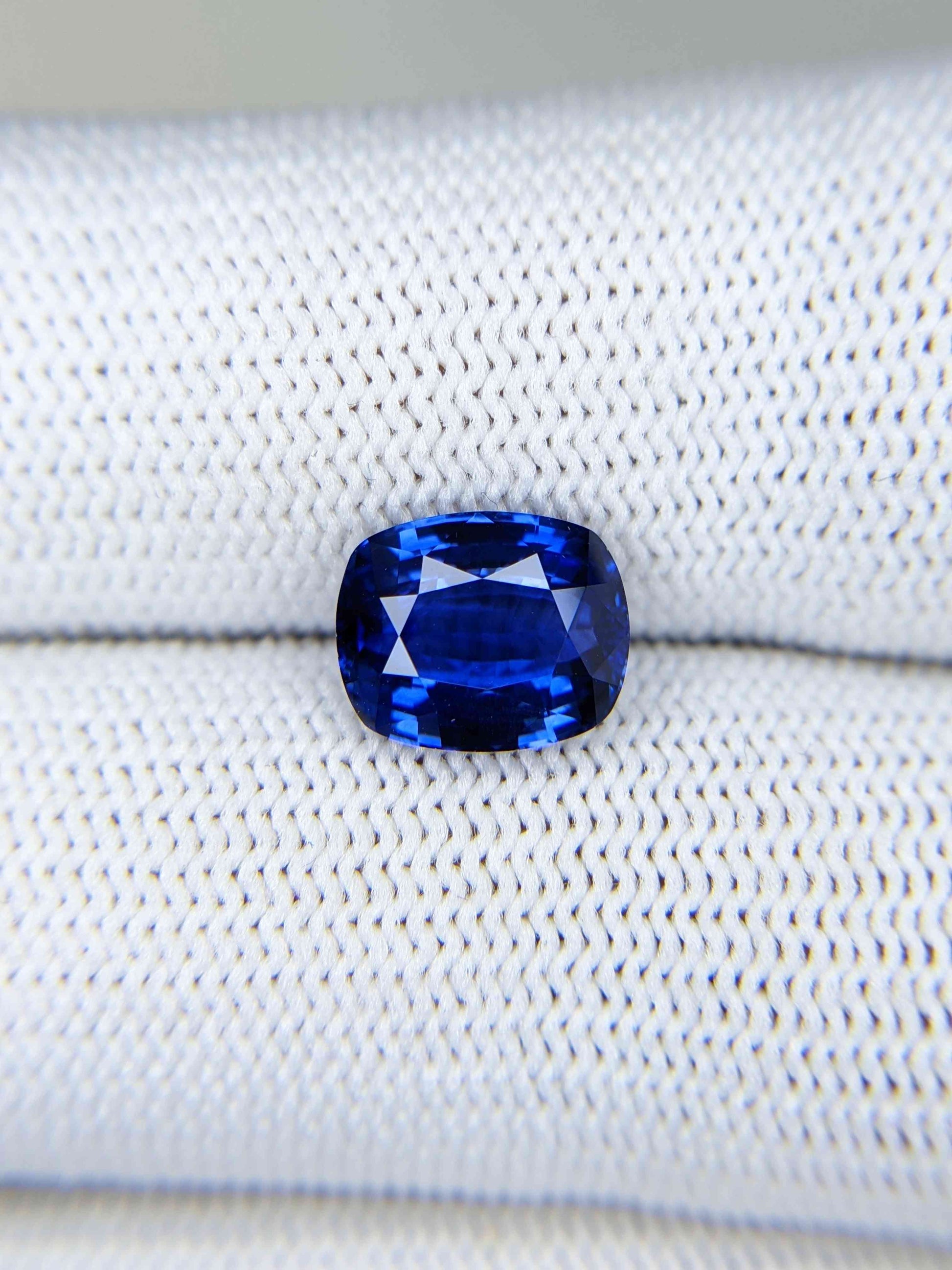 3.10 Carat Cushion Cut Heat Blue Sapphire Loose Gemstone