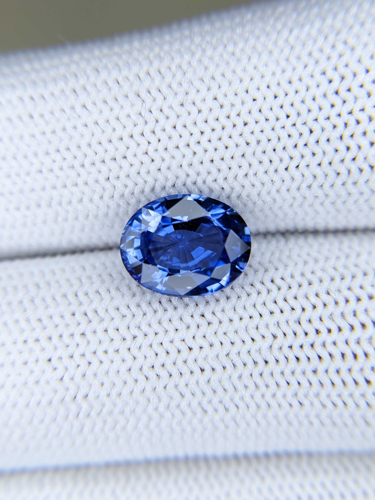 3.10 Carat Oval Cut No Heat Blue Sapphire Loose Gemstone 