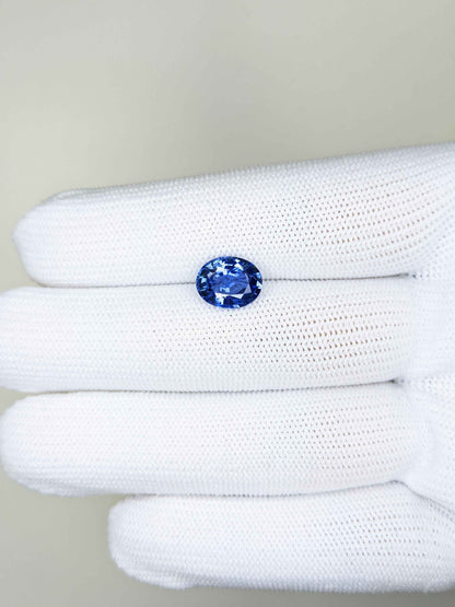 3.10 Carat Oval Cut No Heat Blue Sapphire Loose Gemstone On Hand