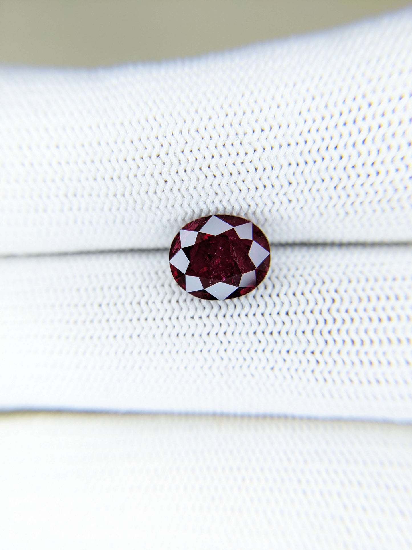 3.15 Carats Oval Cut Heat Red Ruby Loose Gemstone