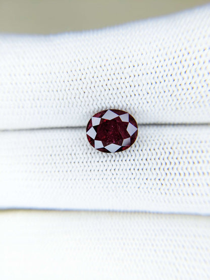 3.15 Carats Oval Cut Heat Red Ruby Loose Gemstone