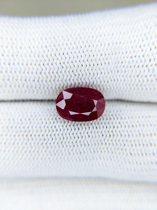 3.22 Carats Oval Cut Heat Red Ruby Loose Gemstone