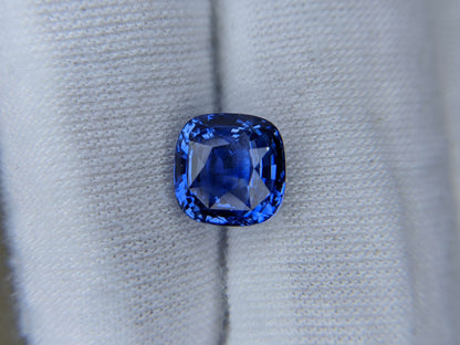 3.26 Carat Cushion Cut No Heat Medium Blue Sapphire Loose Gemstone GIA Certified