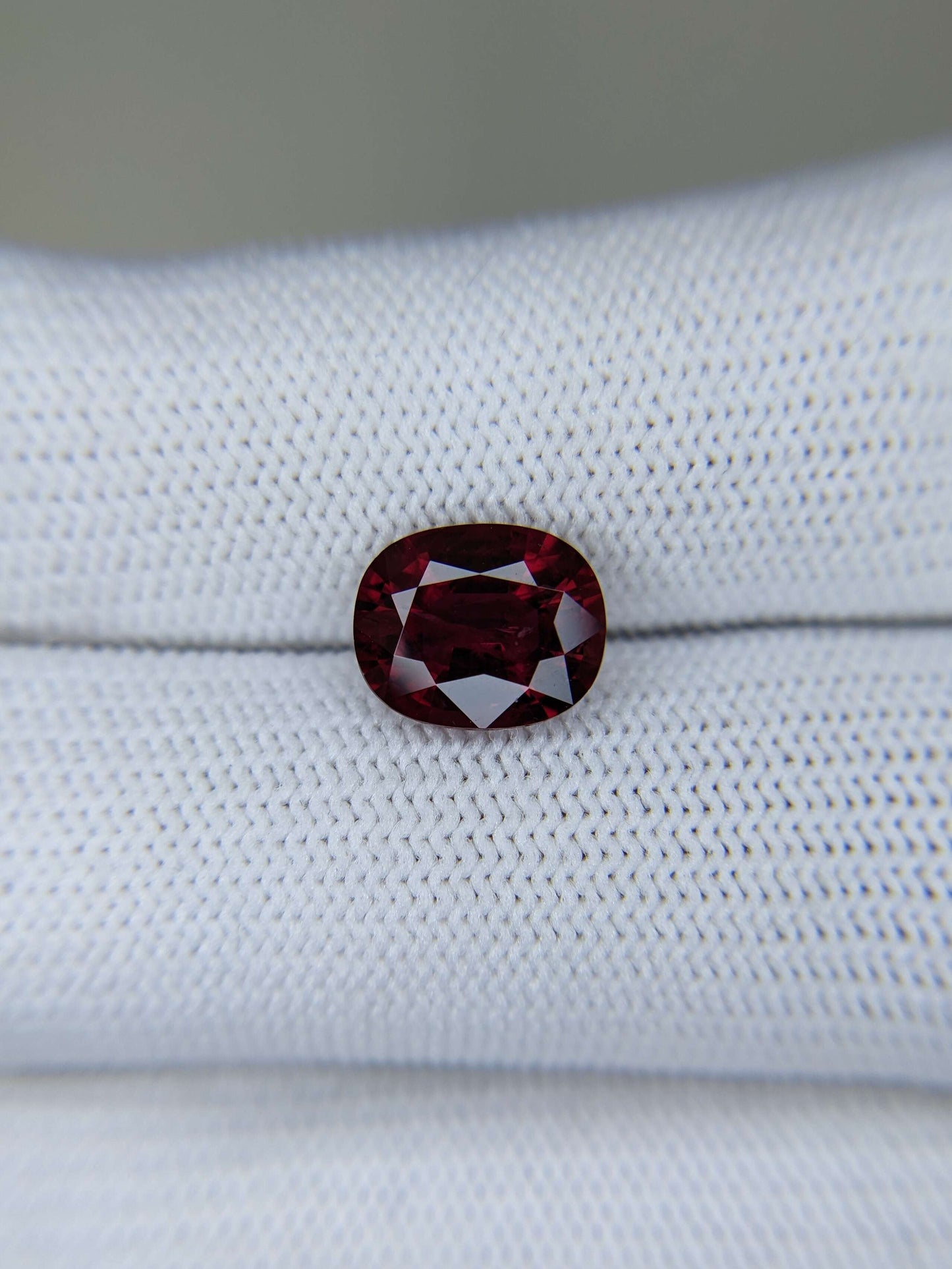 3.31 Carats Oval Cut Heat Pigeon Blood Red Ruby Loose Gemstone Bellerophon