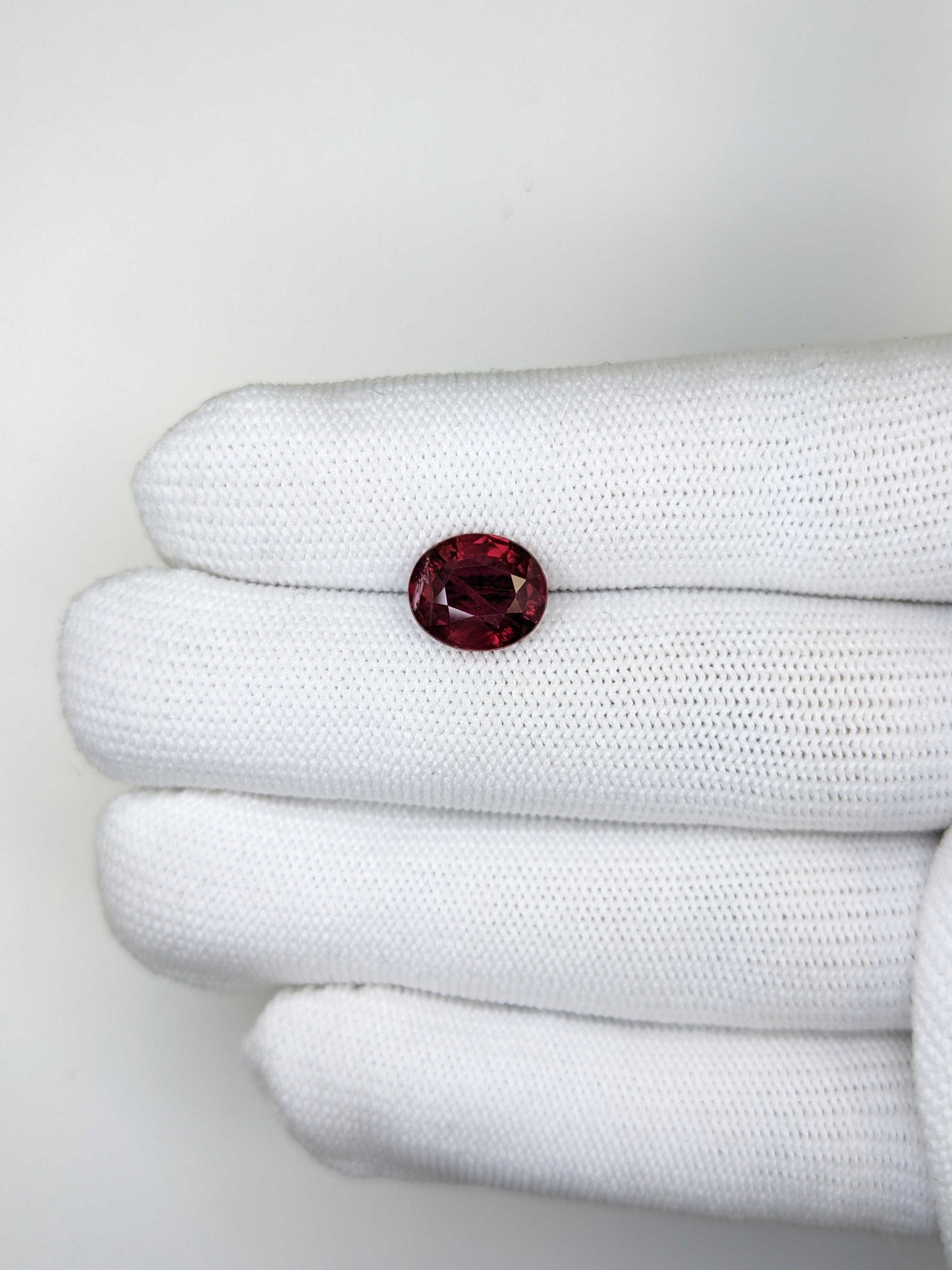 3.47 Carats Oval Cut Heat Red Ruby Loose Gemstone AGL on hand