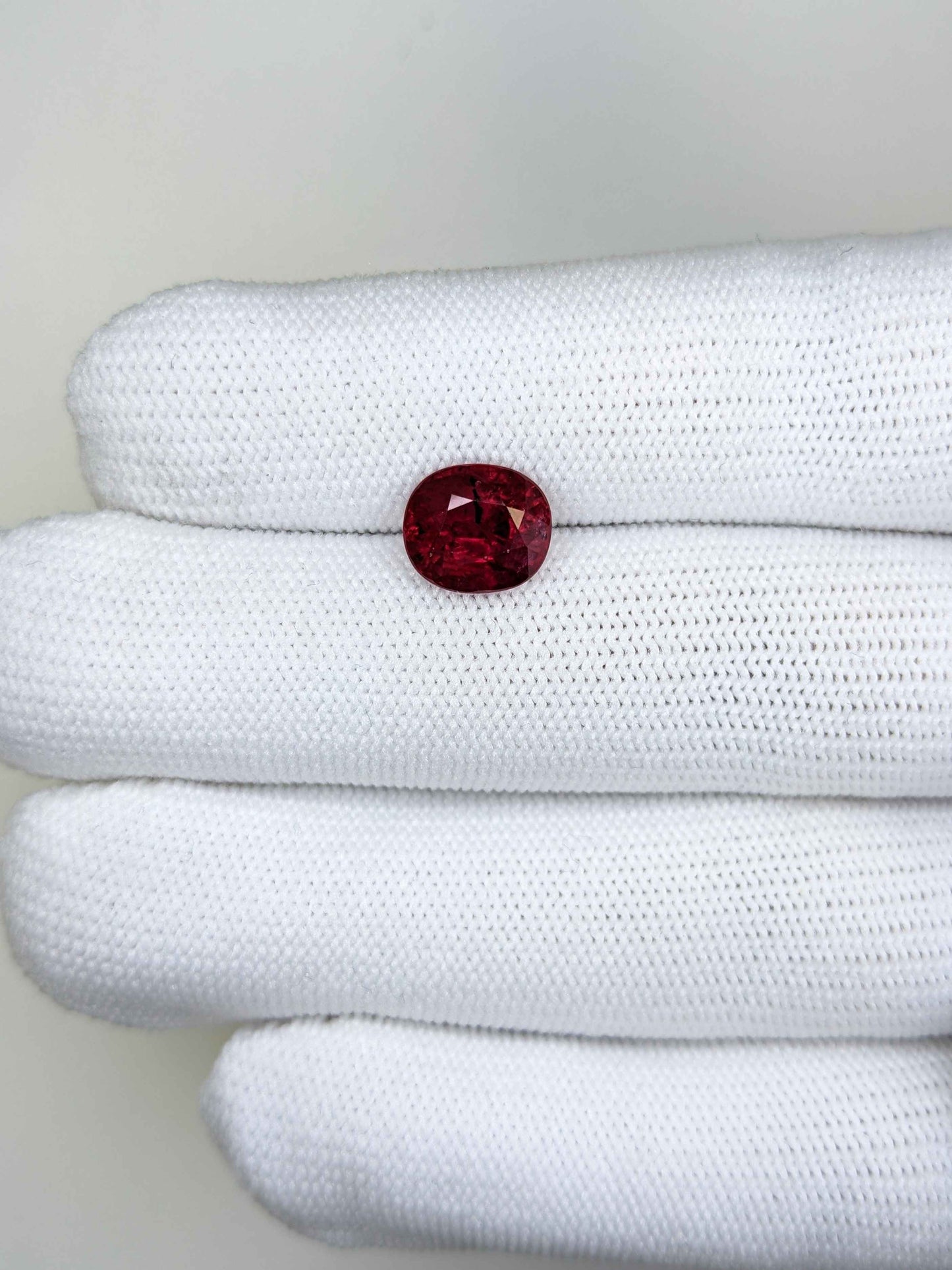 3.51 Carats Oval Cut Heat Vivid Red Ruby Loose Gemstone on hand