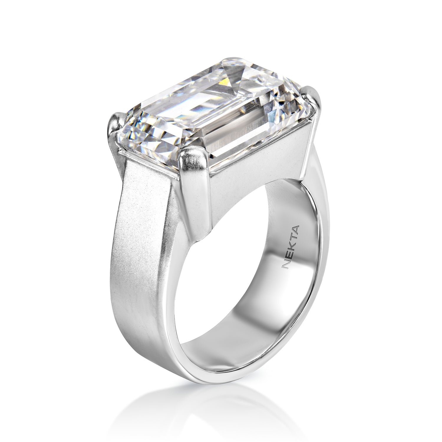 Layna 20 Carat G VS2 Emerald Cut Lab-Grown Diamond Solitaire Engagement Ring Side View