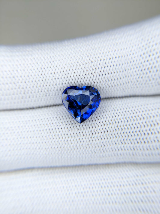 4.01 Carat Heart Cut Heat Blue Sapphire Loose Gemstone