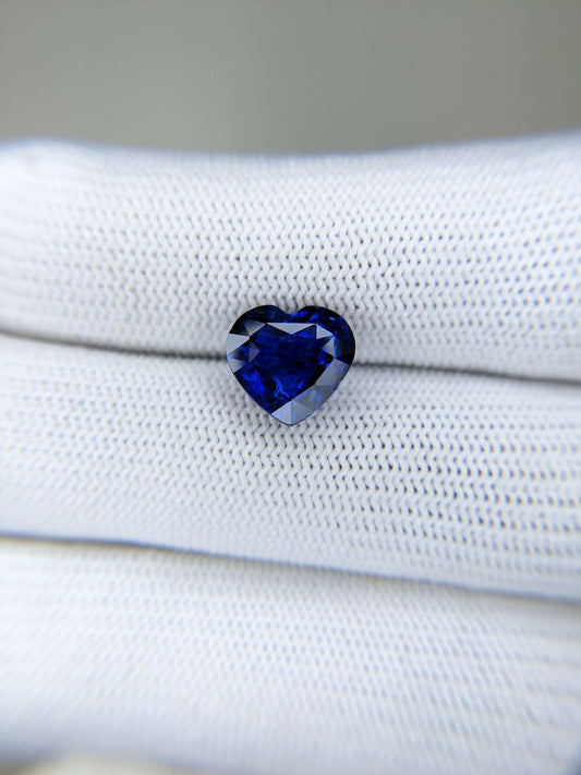 4.02 Carat Heart Cut Heat Blue Sapphire Loose Gemstone