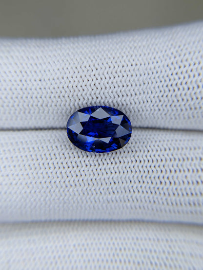 4.03 Carat Oval Cut Heat Blue Sapphire Loose Gemstone