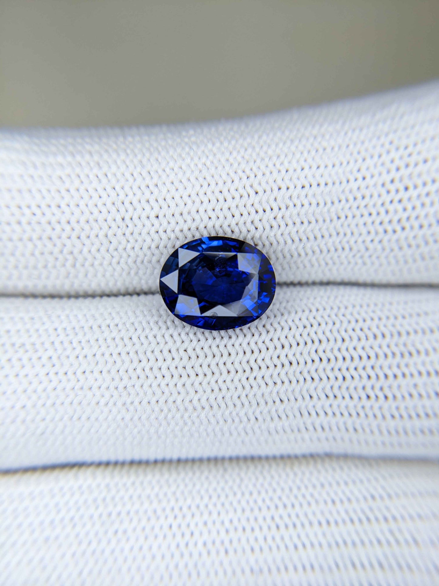4.13 Carat Oval Cut Heat Blue Sapphire Loose Gemstone