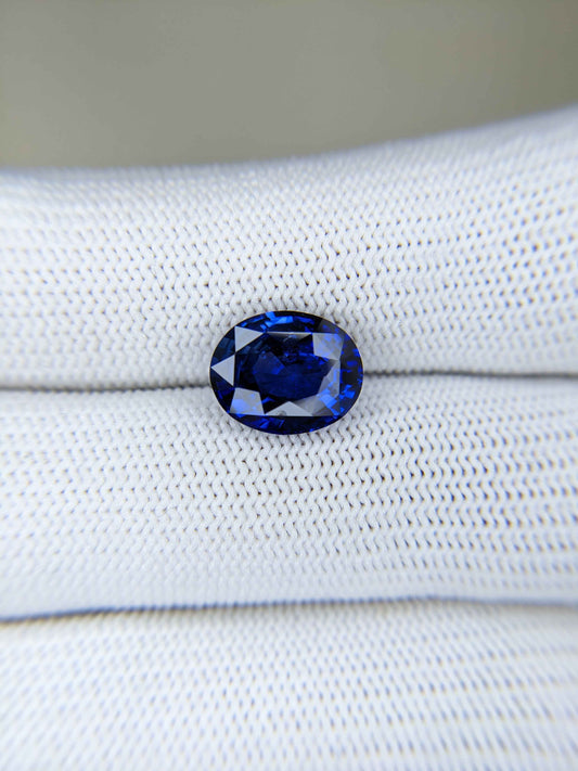 4.13 Carat Oval Cut Heat Blue Sapphire Loose Gemstone