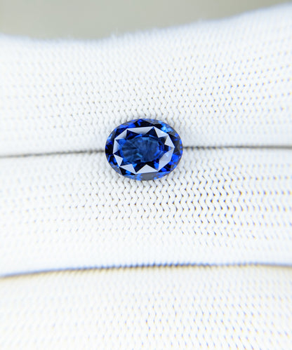 4.20 Carat Oval Cut Heat Blue Sapphire Loose Gemstone
