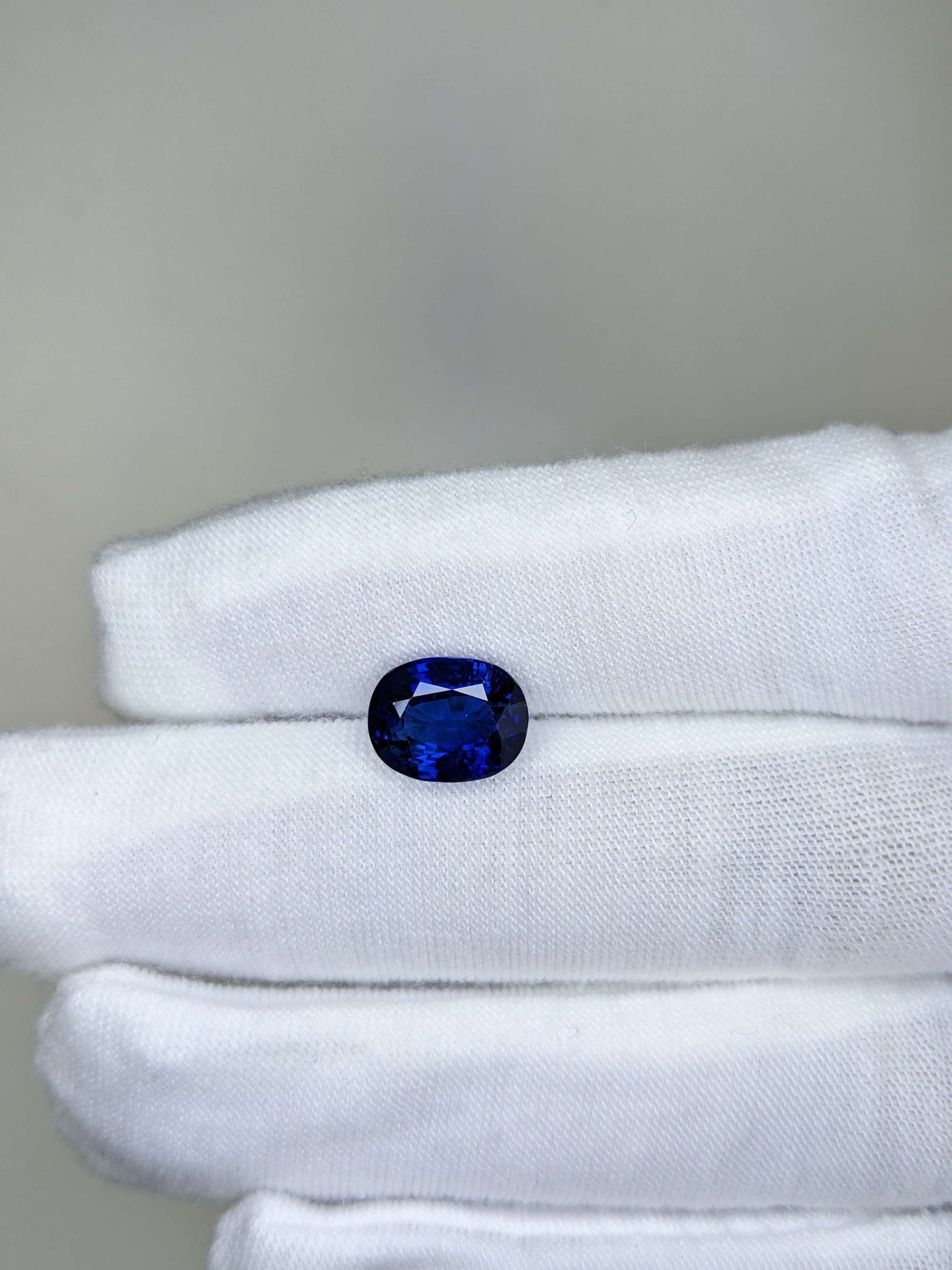 4.33 Carat Oval Cut Heat Blue Sapphire Loose Gemstone GRS On Hand