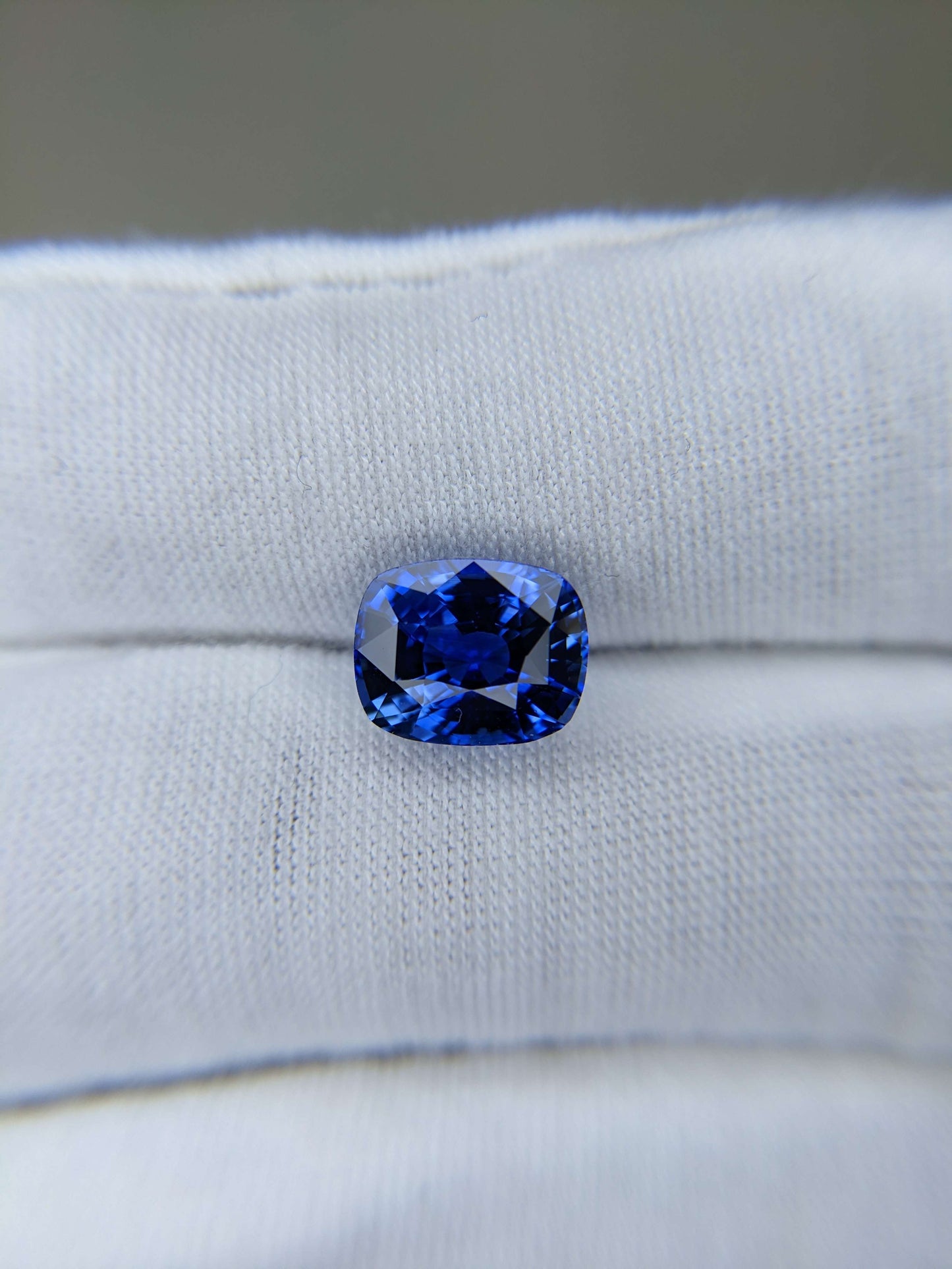 4.49 Carat Cushion Cut Heat Medium Blue Sapphire Loose Gemstone