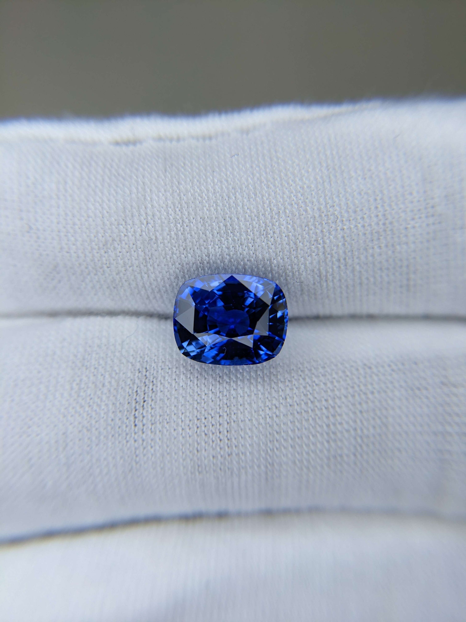4.49 Carat Cushion Cut Heat Medium Blue Sapphire Loose Gemstone