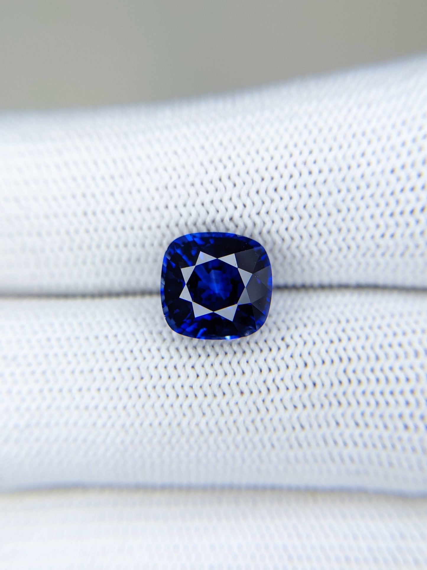 4.51 Carat Cushion Cut Heat Blue Sapphire Loose Gemstone