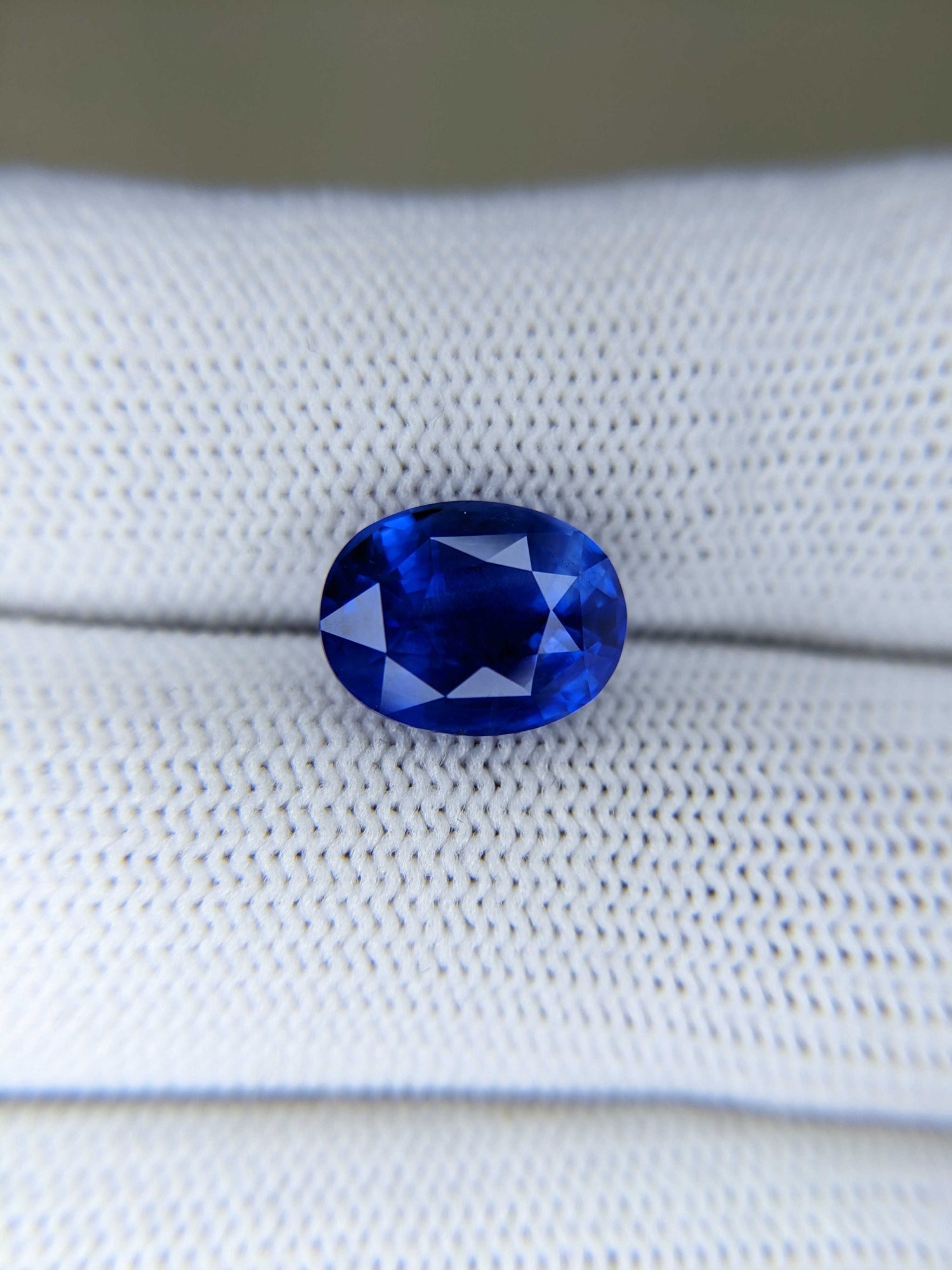 4.55 Carat Oval Cut No Heat Blue Sapphire Loose Gemstone GIA