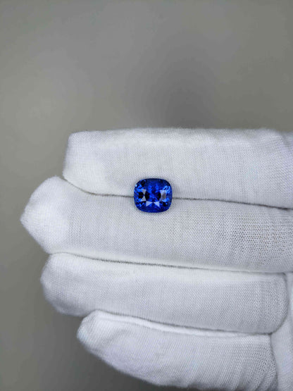 4.94 Carat Cushion Cut Heat Blue Sapphire Loose Gemstone On Hand