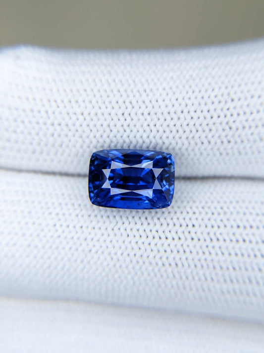 5.03 Carat Cushion Cut No Heat Blue Sapphire Loose Gemstone GIA