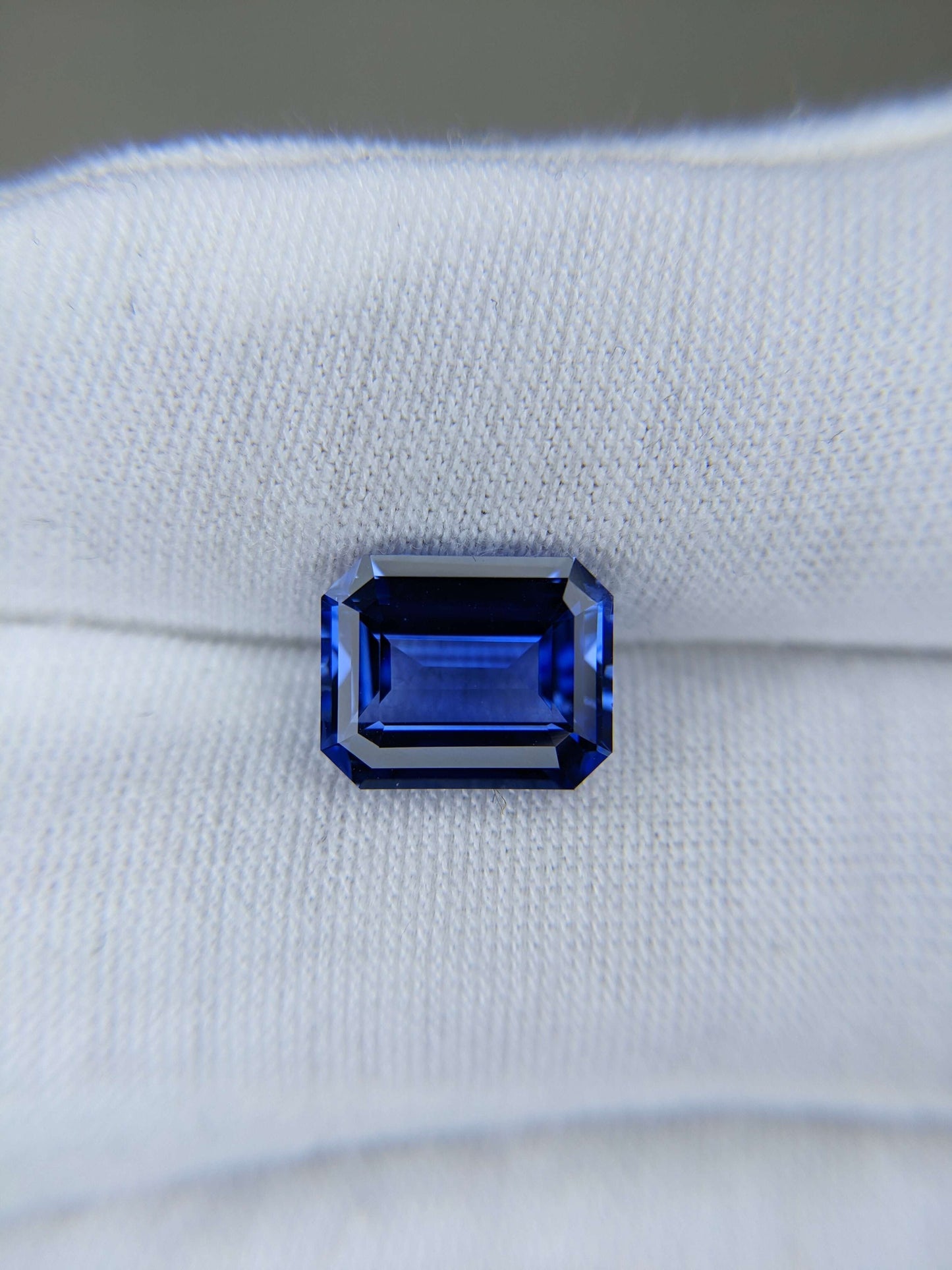 5.06 Carat Emerald Cut Heat Medium Blue Sapphire Loose Gemstone