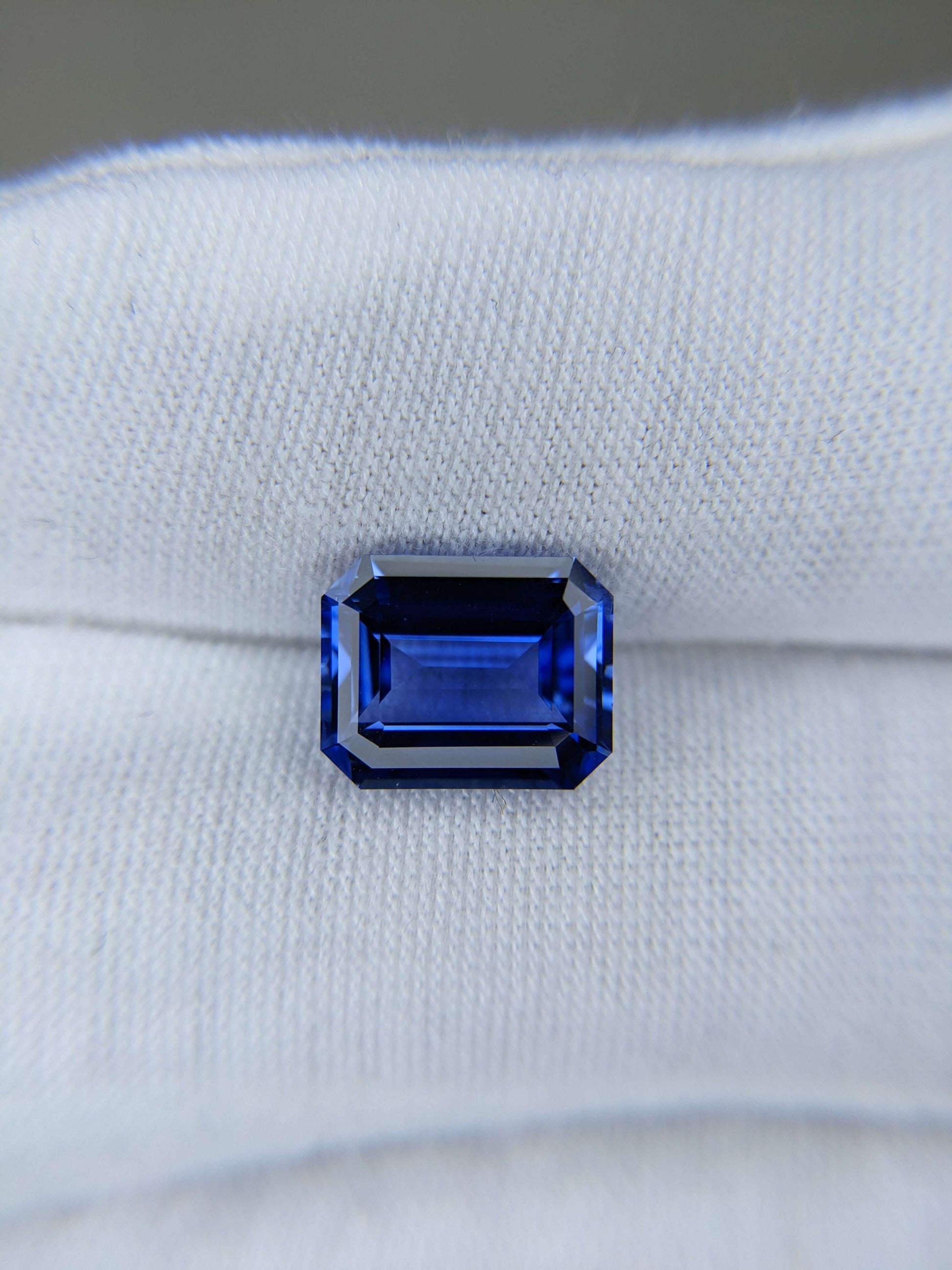 5.06 Carat Emerald Cut Heat Medium Blue Sapphire Loose Gemstone