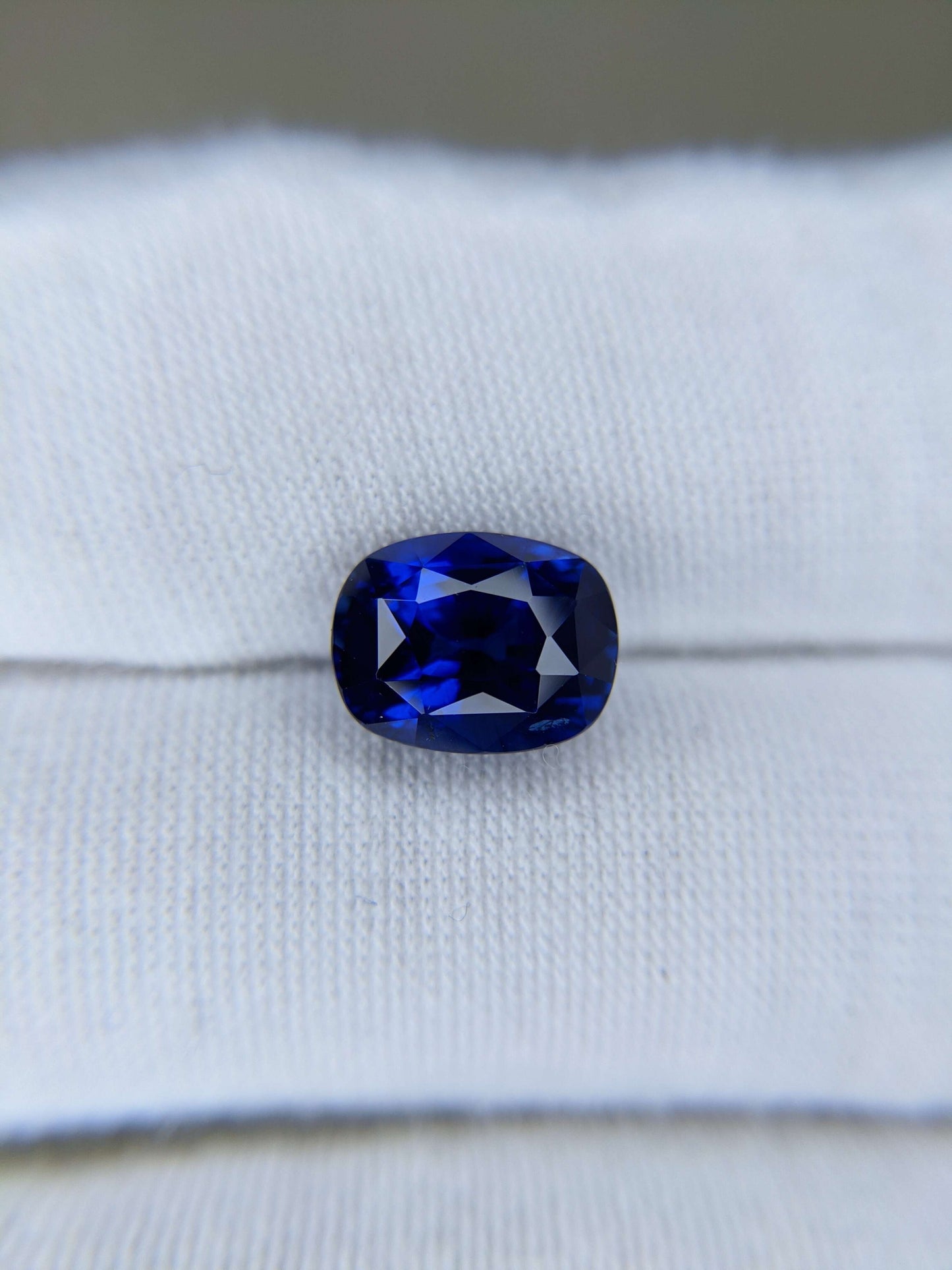 5.07 Carat Cushion Cut Heat Royal Blue Sapphire Loose Gemstone