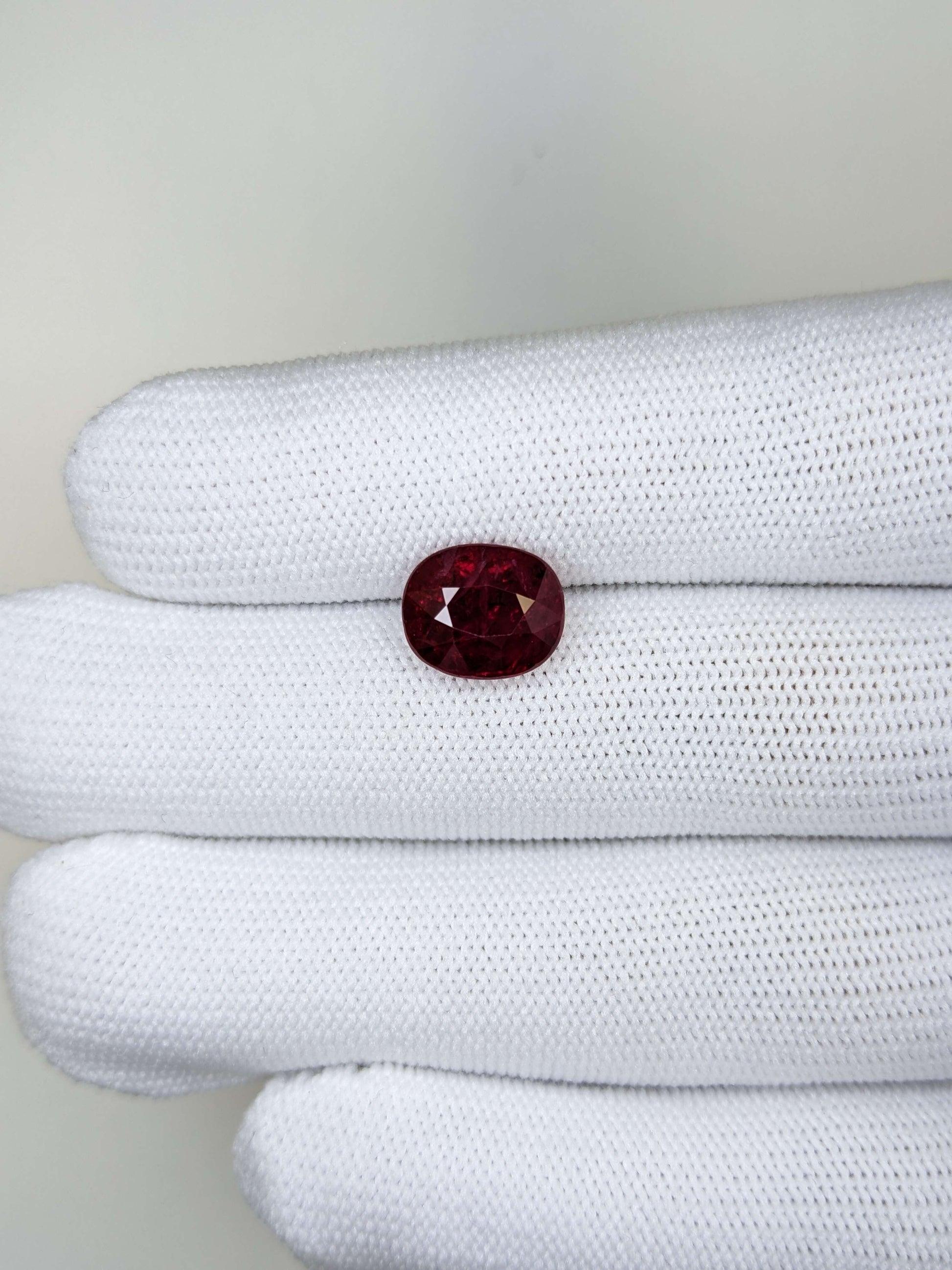 5.10 Carats Oval Cut Heat Pigeon Blood Red Ruby Loose Gemstone GRS On Hand 2