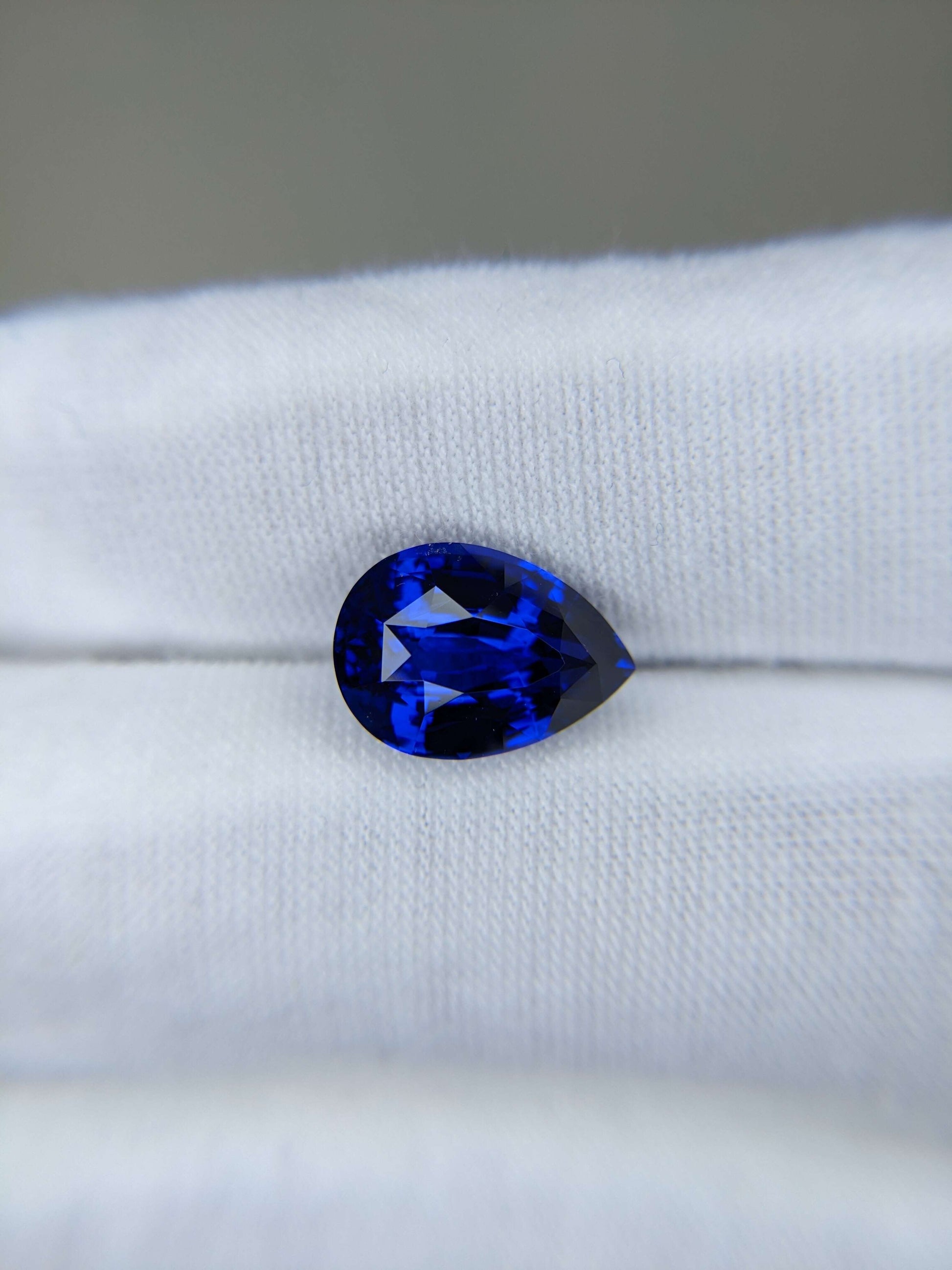 5.21 Carat Pear Cut Heat Royal Blue Sapphire Loose Gemstone