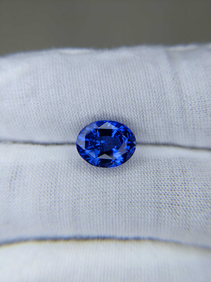 5.22 Carat Oval Cut Heat Blue Sapphire Loose Gemstone 