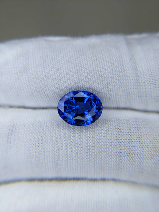 5.22 Carat Oval Cut Heat Blue Sapphire Loose Gemstone 