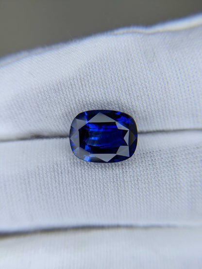 5.6 Carat Cushion Cut Heat Blue Sapphire Loose Gemstone