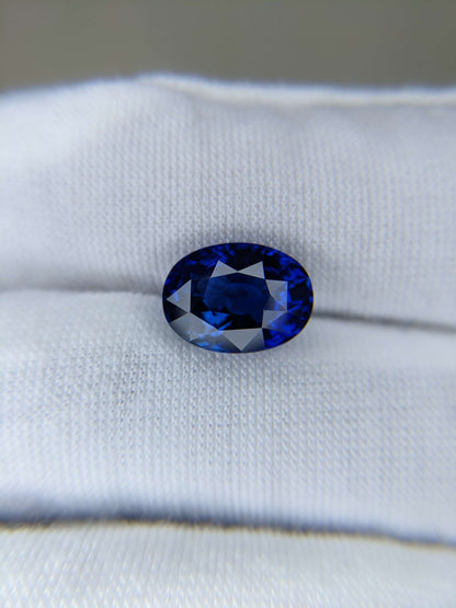 5 Carat Oval Cut Heat Royal Blue Sapphire Loose Gemstone