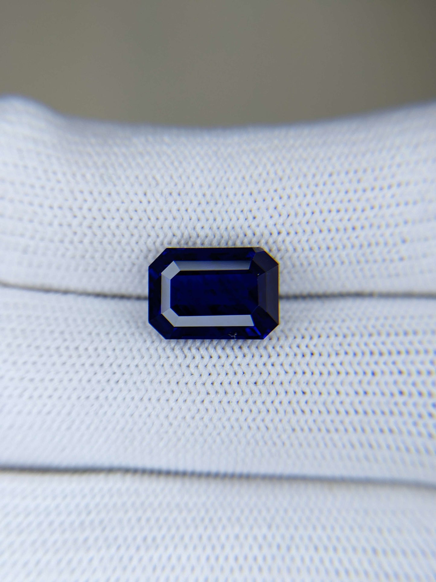 6.03 Carat Octagonal Cut Heat Blue Sapphire Loose Gemstone GIA