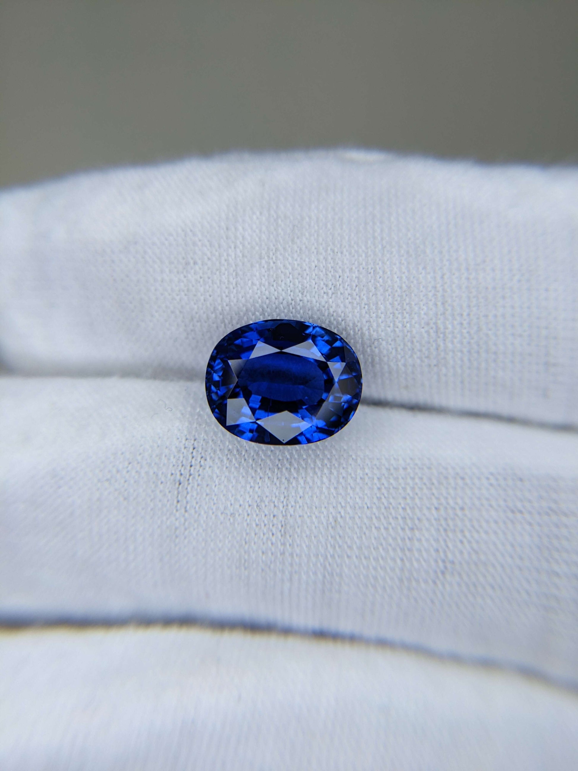 6.49 Carat Oval Cut Heat Blue Sapphire Loose Gemstone GIA Certified