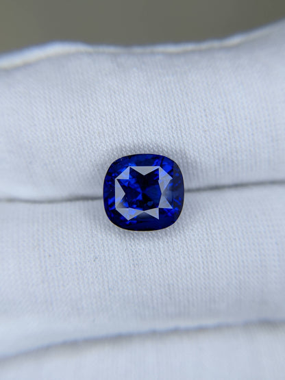 6.54 Carat Cushion Cut Heat Blue Sapphire Loose Gemstone